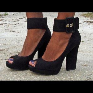 Nine West Ankle Strap Platform Chunky Heel shoes size 7